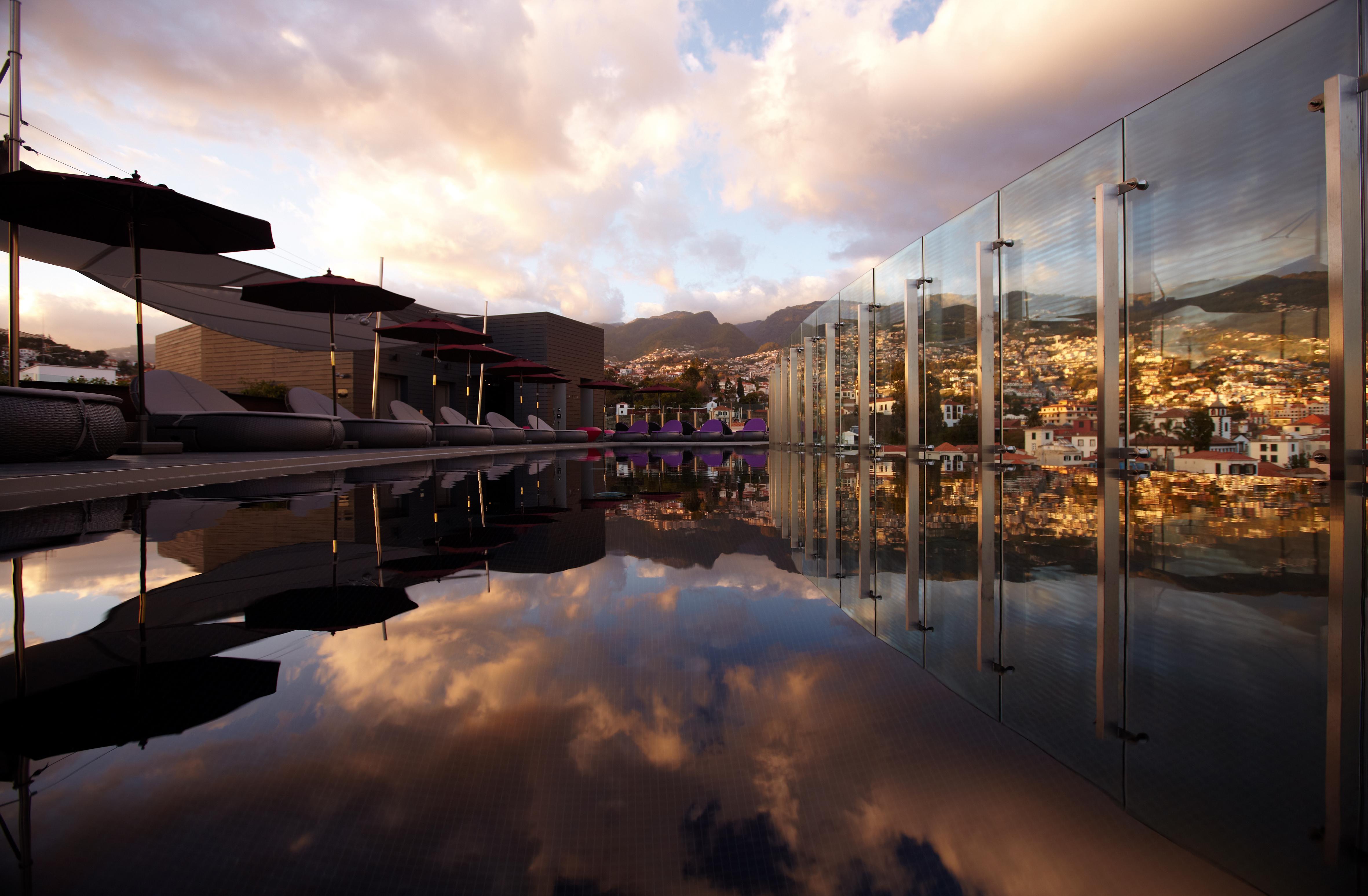 The Vine Hotel Funchal  Exterior photo View of the marina