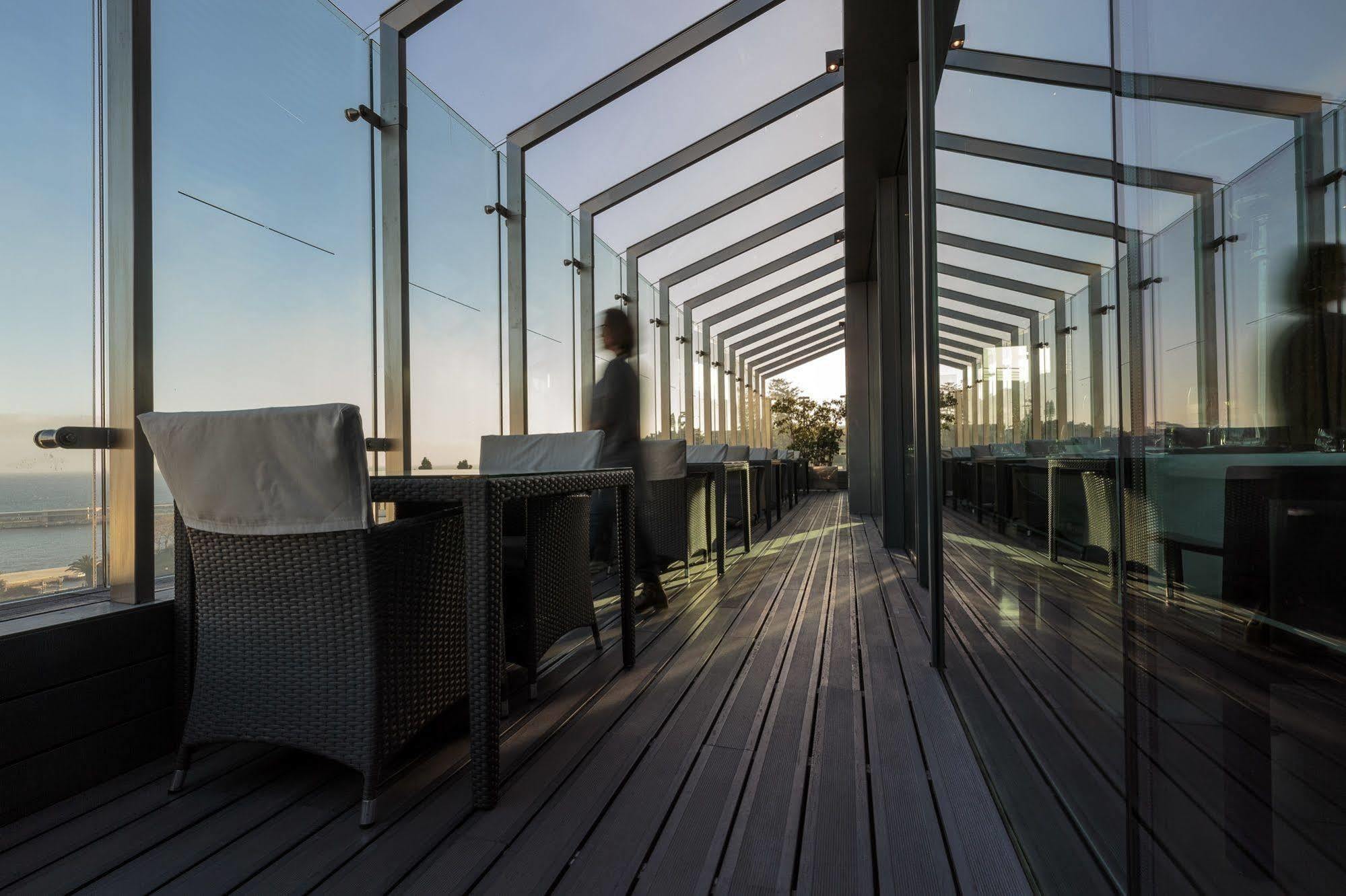 The Vine Hotel Funchal  Exterior photo The Sky Bar
